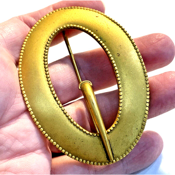 Victorian Brooch Sash Robe Scarf Pin Lustrous Goldtone Metal Buckle Shaped Oval - Picture 7 of 8